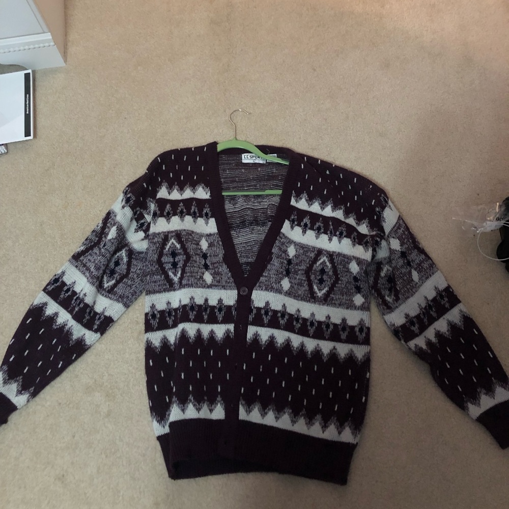 Maroon and white patterned cardigan